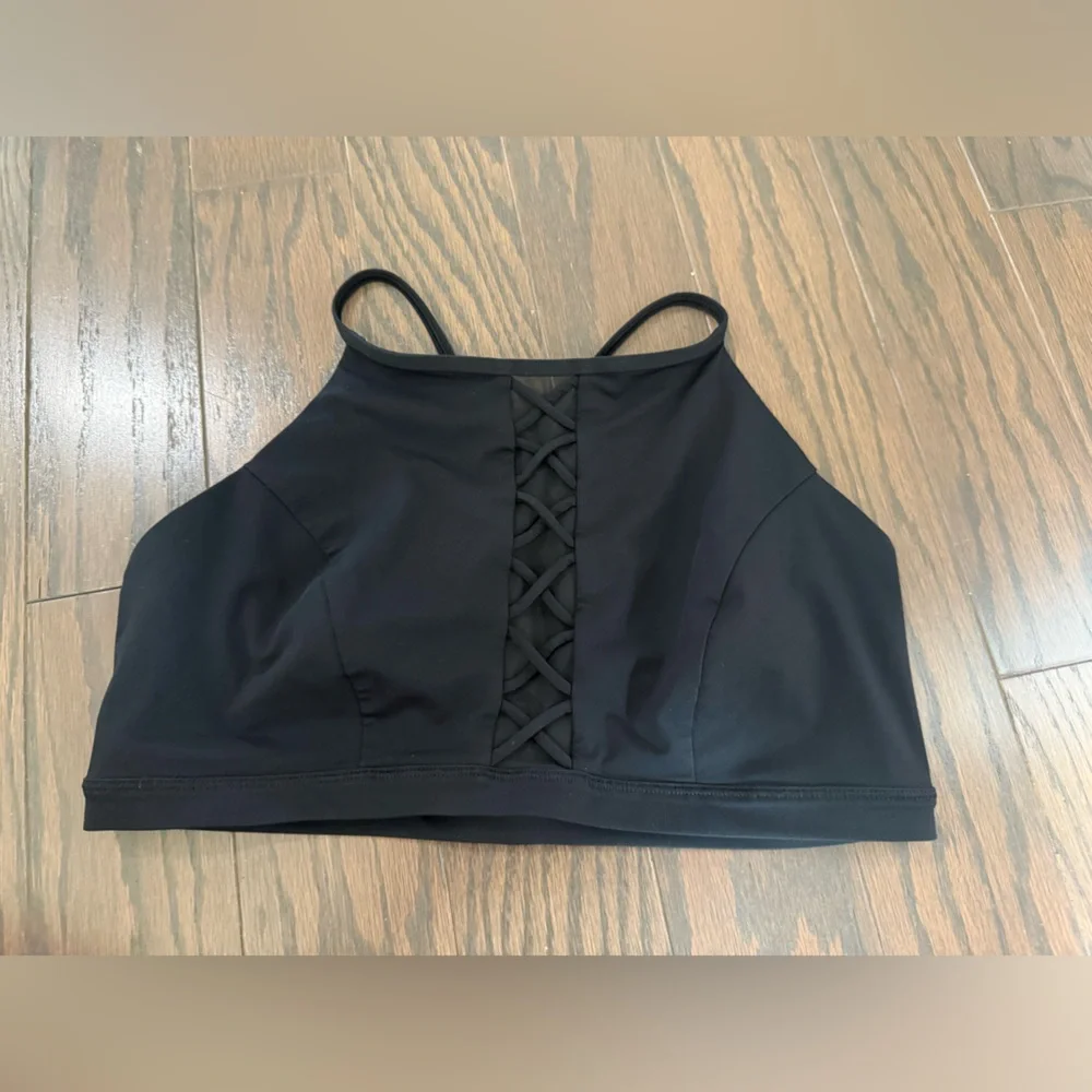 LULULEMON Shoreline Blck Swim Top